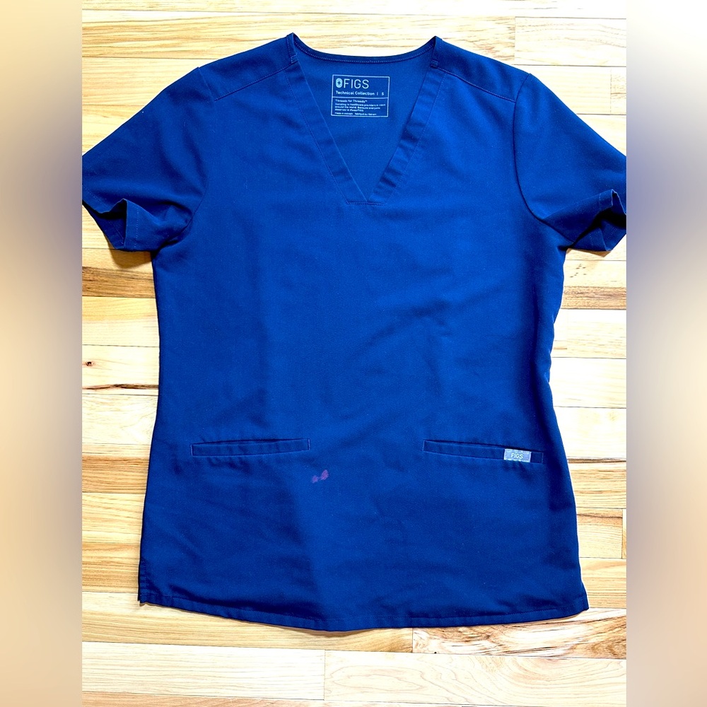 Figs Casma 3 pocket scrub top - Small
